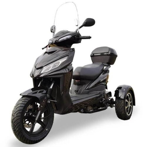 Mojo 150cc Street Trike, Automatic, Disc Brakes, Aluminum Wheels, Trunk and Windshield Included for sale