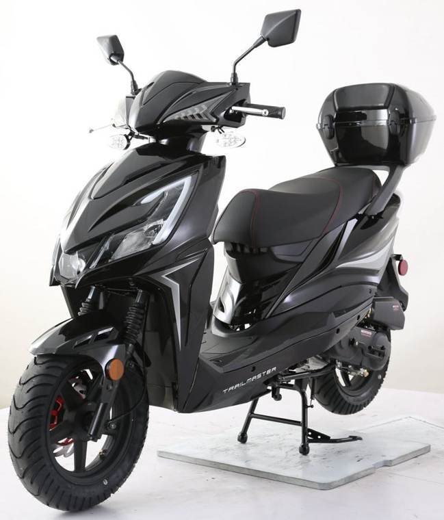 TrailMaster Trophy 150cc Street Scooter