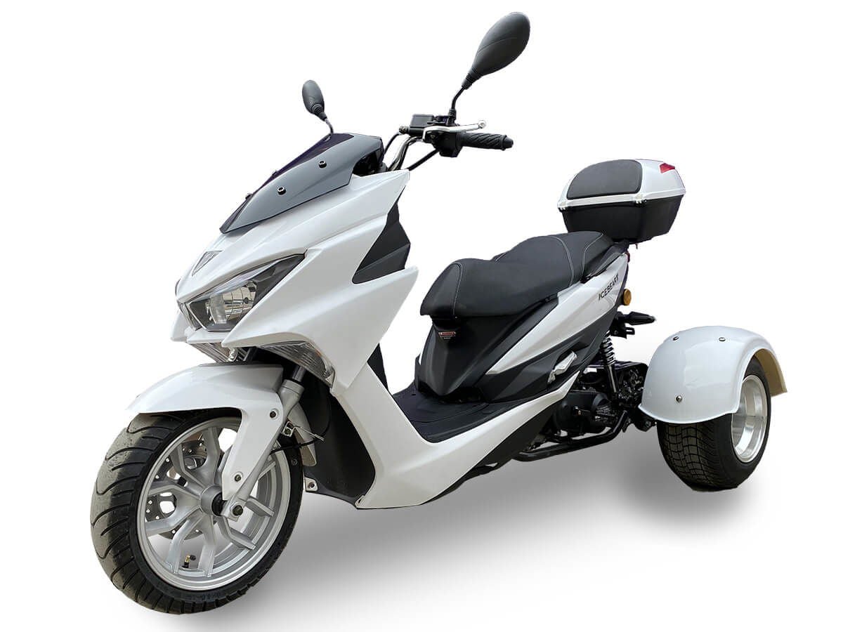 Trifecta 150cc Street Trike, Automatic, Disc Brakes, Aluminum Wheels, Trunk and Windshield Included - Metallic White